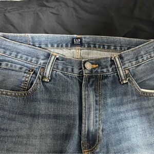 GAP Men's Classic Indigo Straight Jeans